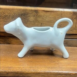 Charming White Ceramic Cow Creamer